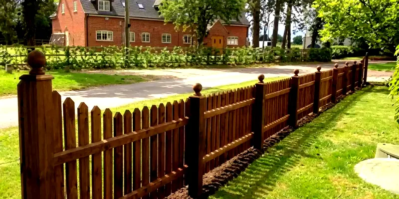 First4Paving garden fencing in Enfield with modern wooden panels for outdoor boundaries and garden spaces